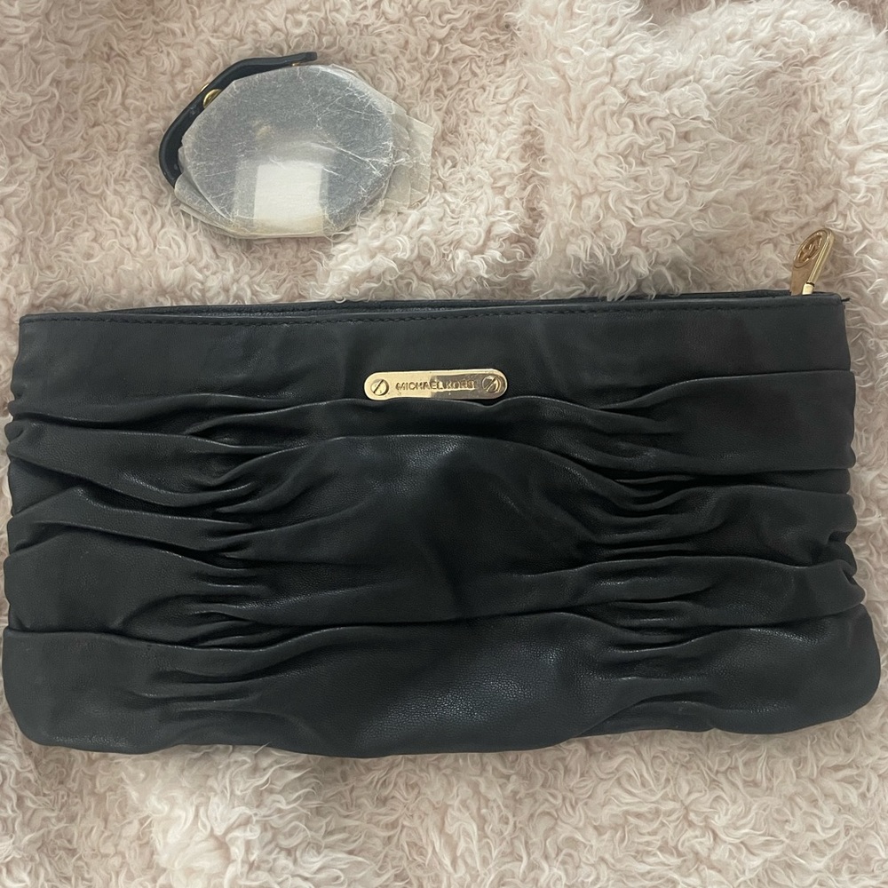 Michael Kors Leather Clutch Black with removable strap
